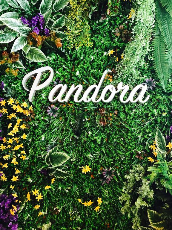 Pandora After 80S Hostel Hong Kong Exterior foto